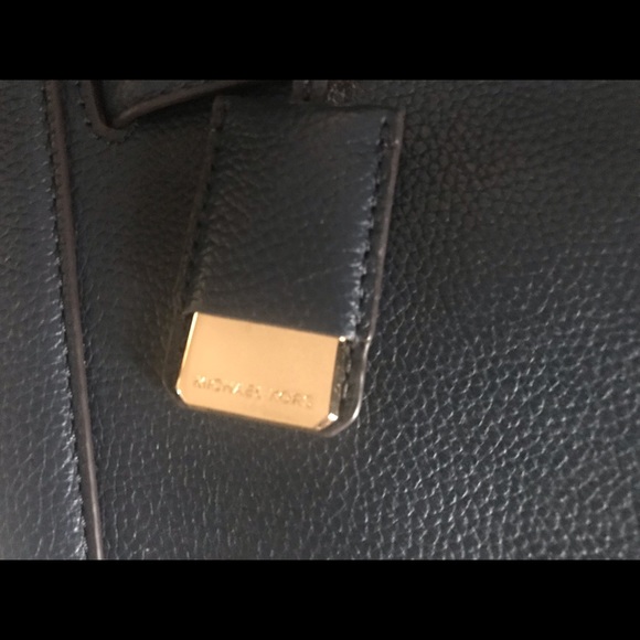 MICHAEL KORS KARSON LARGE NAVY SATCHEL LEATHER HANDBAG AND Wallet - Picture 5 of 7